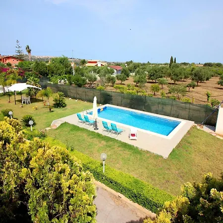 In Siracusa With Private Pool Ferienhaus Syrakus